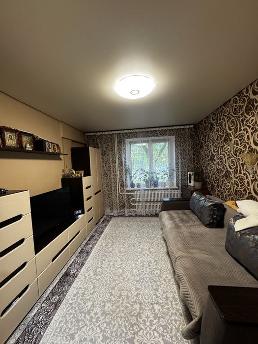 Продается 2- х комн. квартира  Хортицкий район.