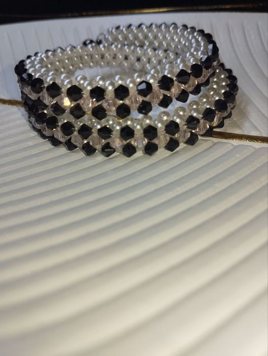 Модные изделия из бисера