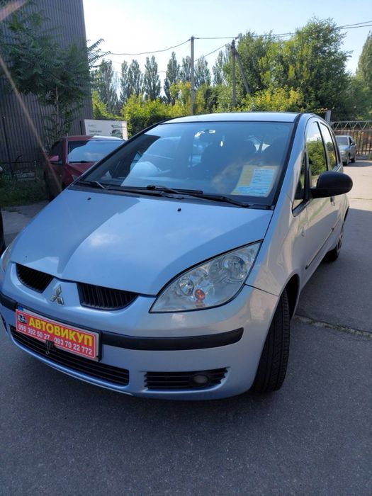 Mitsubishi Colt 2005 рік