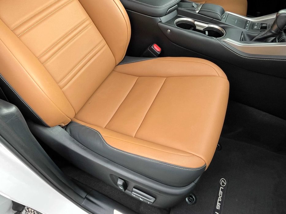 Продам Lexus NX 300