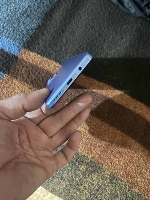 Мобильный телефон