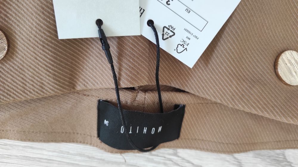 Nowe carmelowe spodnie Mohito 34/36