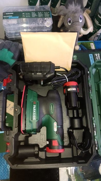 Акумуляторна шліфувальна машина parkside pams 12 b2