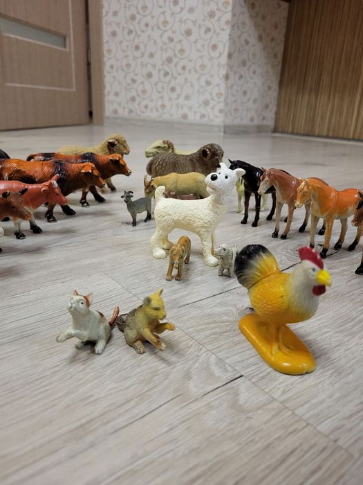 Іграшки різні в чудовому стані