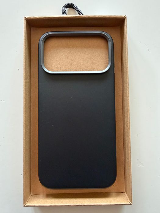 Etui Case Plecki Skórzane iPhone 17 Pro Max NOMAD Traditional Leather Czarne NOWE