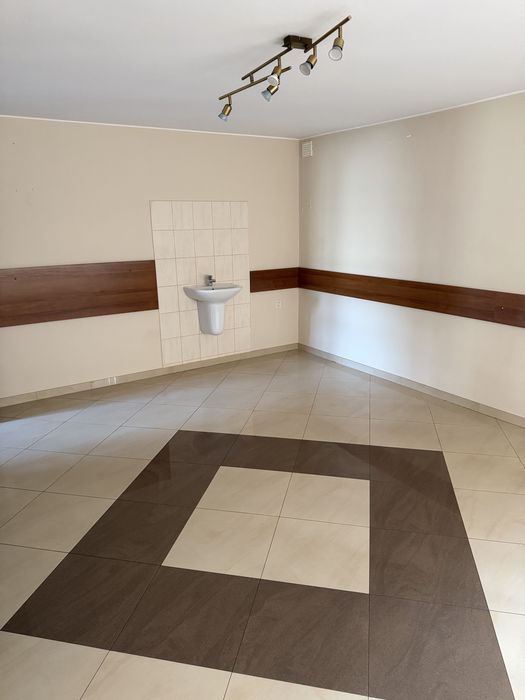 Lokal do wynajęcia Pniewy