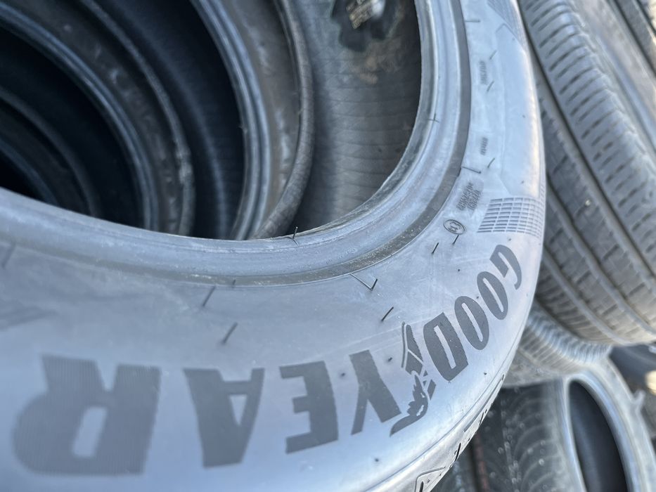 235/55/R18 (літо) Goodyear Eagle F1 вул.Дружківська12
