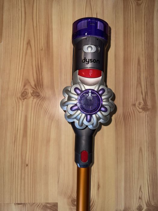 Odkurzacz Dyson + końcówki (słaba bateria)