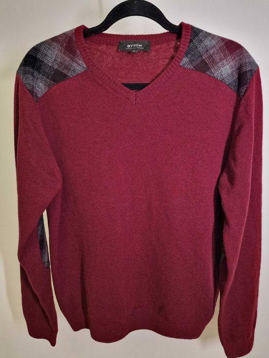 Sweter meski w serek Bytom z  naszywkami L 80% wełna bordowy elegancki