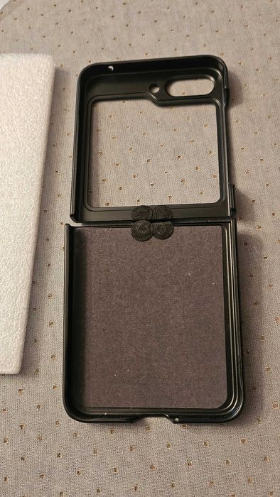 nowe etui na samsung  galaxy  Z Flip 5   , nietrafiony   prezent