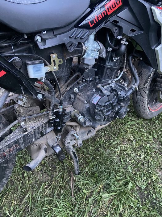 Продам ліфан ср220