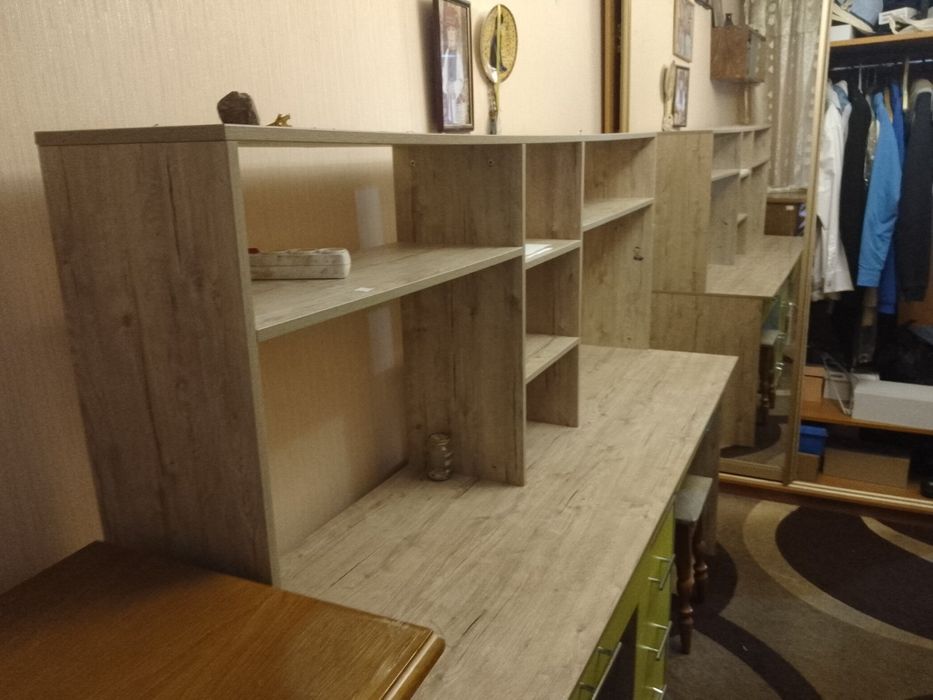 Шкільний стіл на 2-х дітей