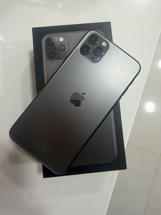 iPhone 11 Pro Max 256GB impecável
