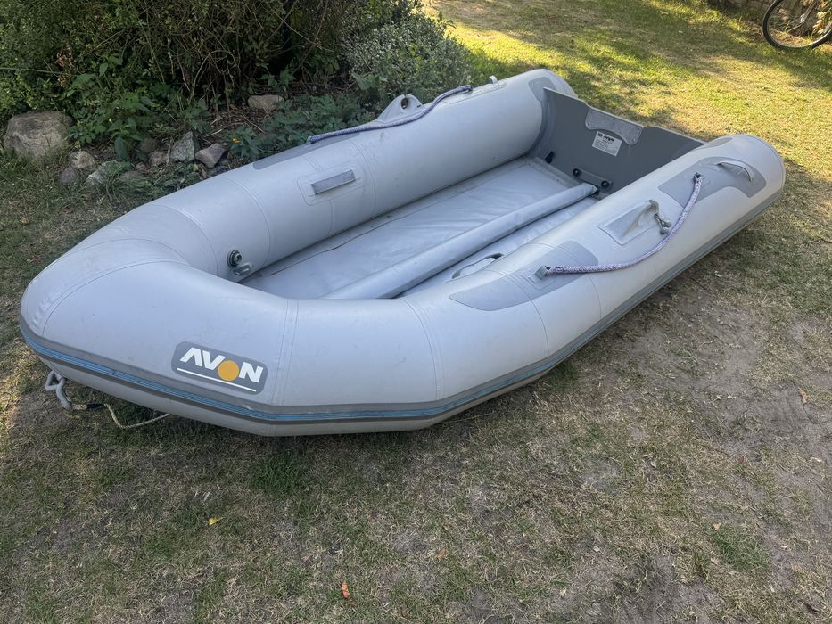 Avon ponton z silnikiem Mariner