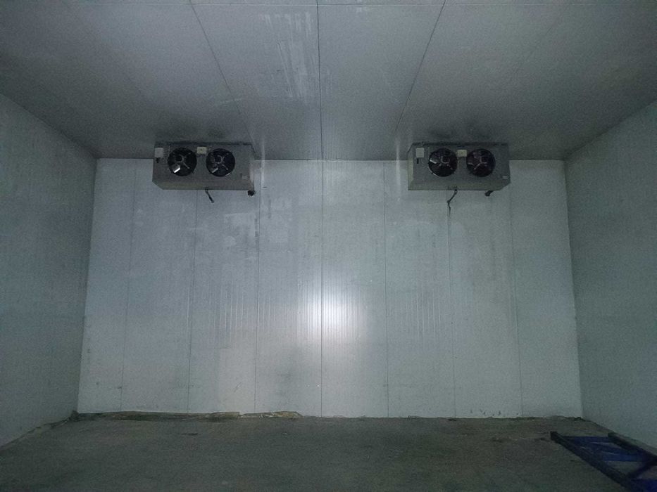 Câmara de frio com 2 motores
