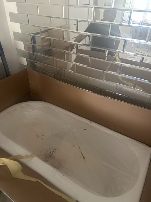witam na sprzedasz wanne nową wolną stojaca