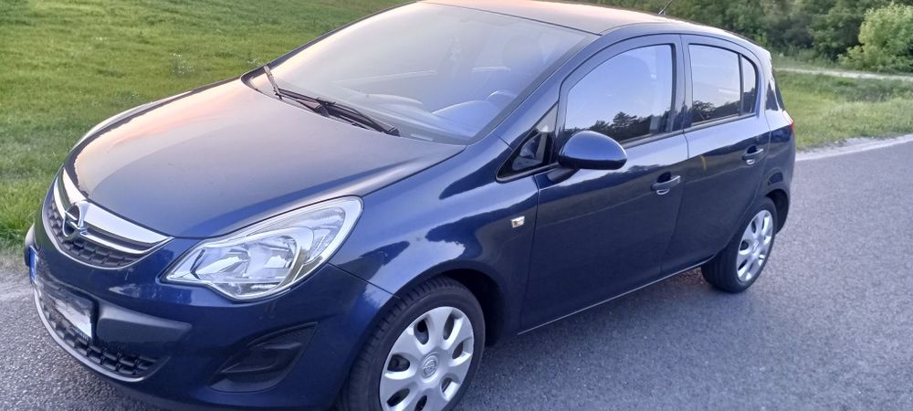 Wypożyczalnia, wynajem auta, samochodu Opel corsa, 1,2 benzyna.