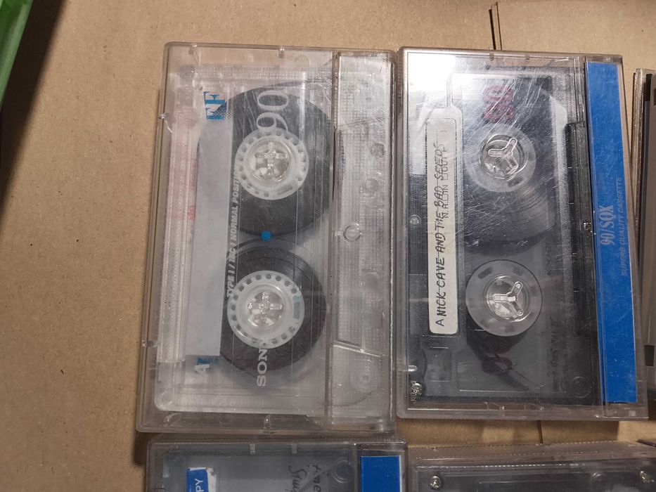 zestaw starych kaset magnetofonowych mix