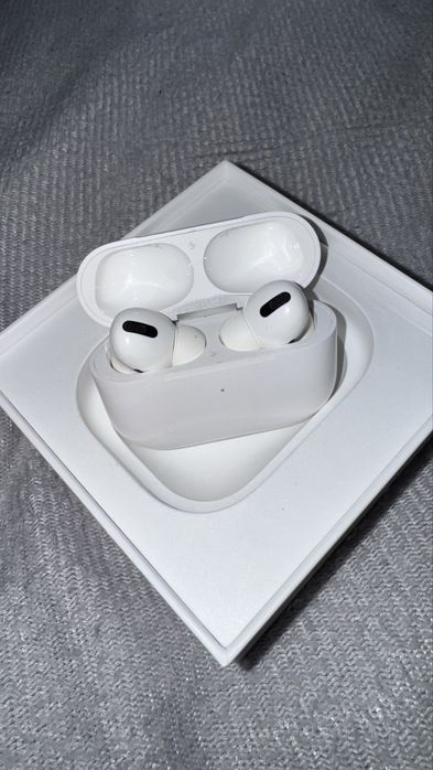 продам AirPods pro