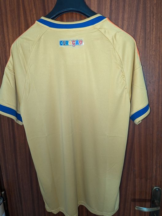 T-shirt Curaçau Adidas