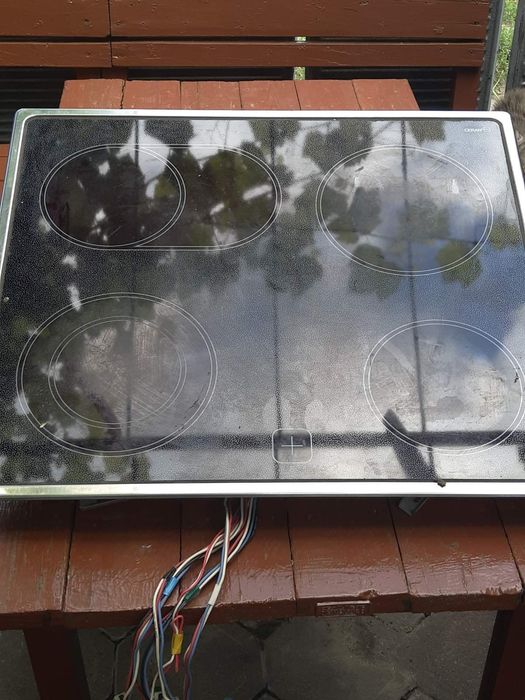 Духовка с поверхностью из германии