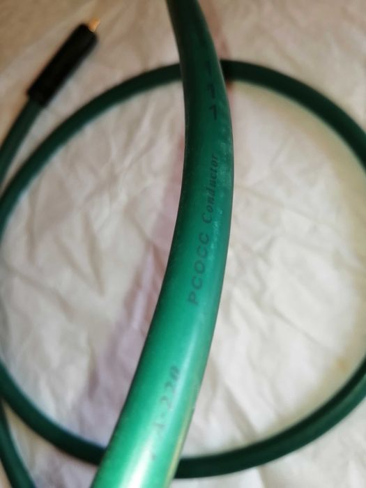 Furutech Interconnect Cable.63825766846083124