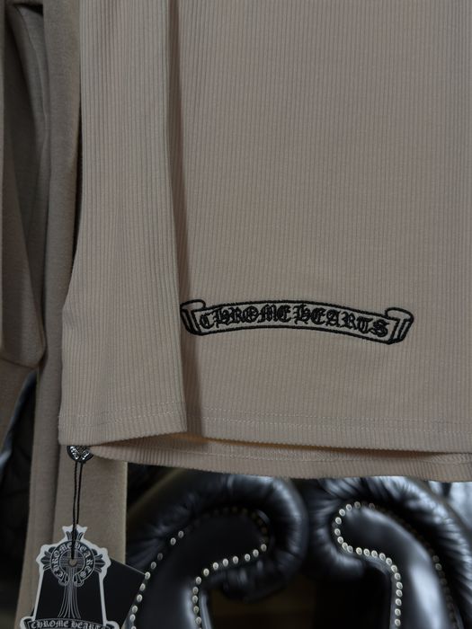 Костюм жіночий chrome hearts беж