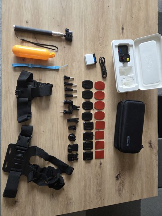 Kamera GoPro Hero 13 nowa, nie używana, duży zestaw