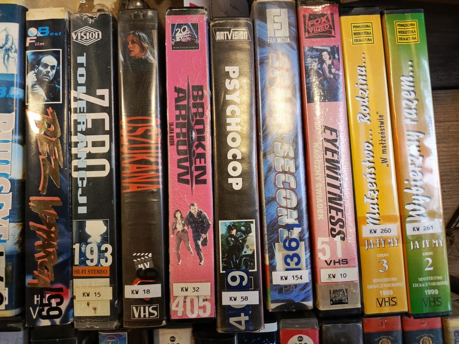 Kasety VHS różne filmy 46 sztuk