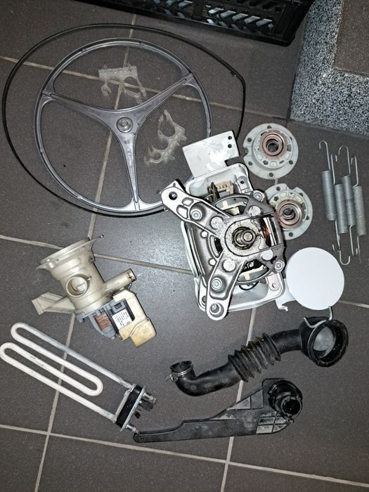 Pralka Whirlpool 1000 obrotów model AWE4516/P części