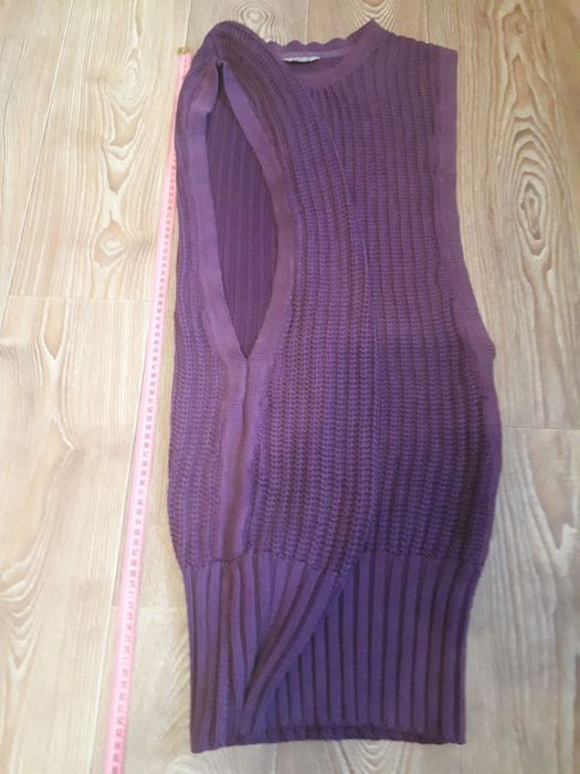 Вязаная теплая желетка туника