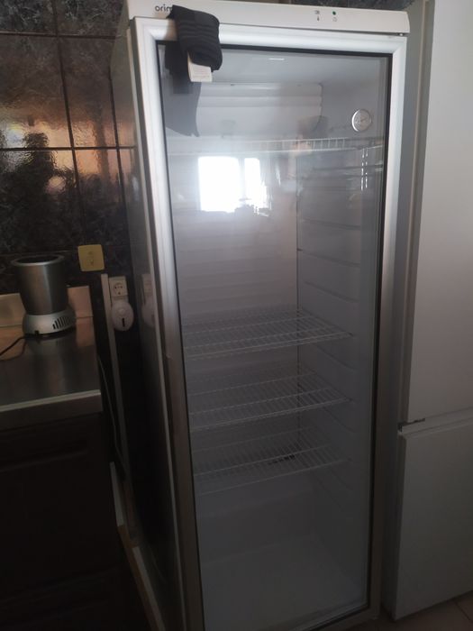 Frigorífico profissional com vidro para bebidas