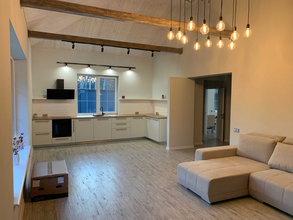 Продається новий стильний будинок! 100% ремонт! Бiля лiсу!