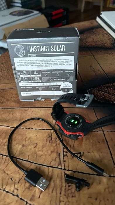 Garmin Instinct Solar + Fitbit Inspire 2