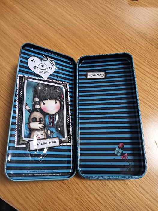 Estojo Escolar metálico Gorjuss