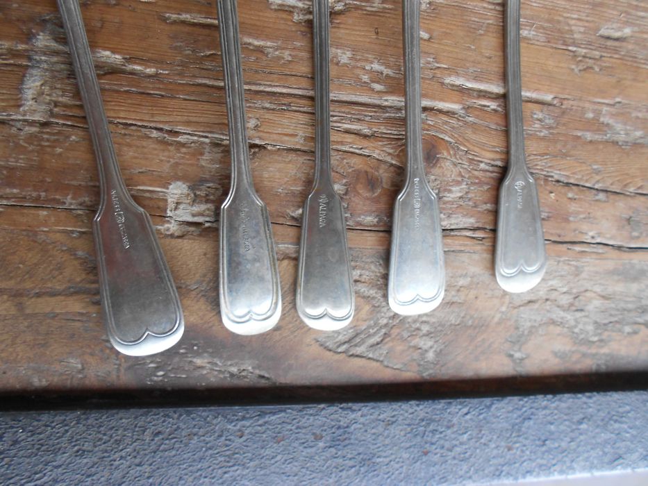 Talheres antigos em alpaca - 17 peças