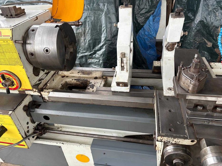 Tokarka c11 ms560 x1500 przelot 105 mm  rok 2005 tur 560