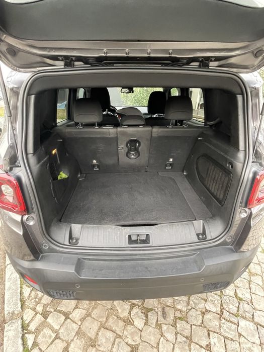 Renegade 4xe “S” 2021 - 80 mil km