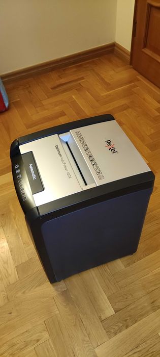 Sprzedam niszczarkę papieru.