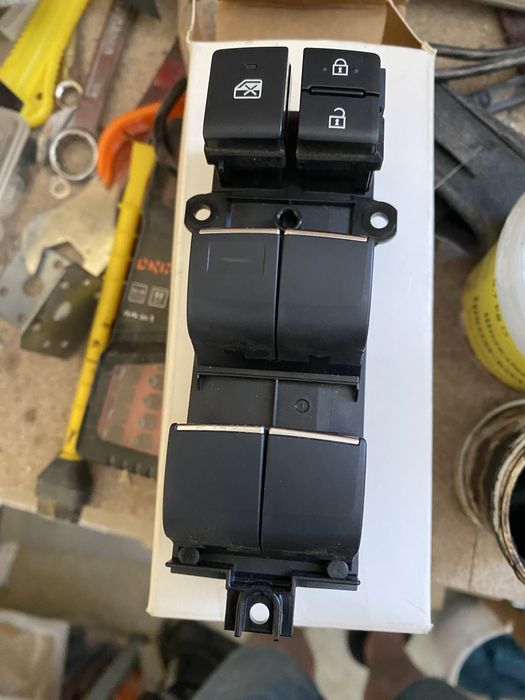 Блок кнопок rav4 xa50 2020р