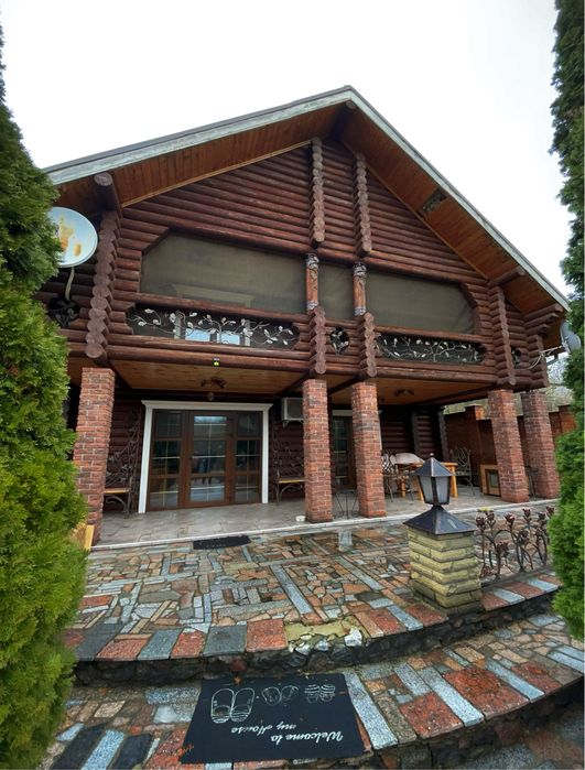 Продаж розкішного та унікального домоволодіння в м. Корсунь !