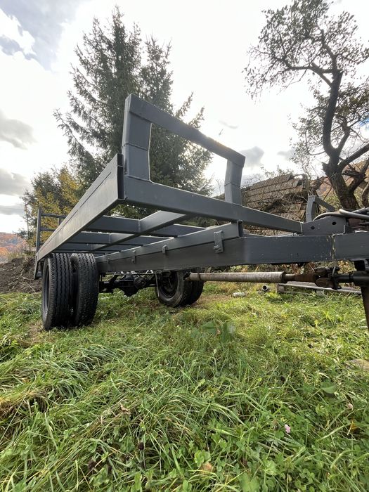 Laweta przyczepa z napedem pod koparke!