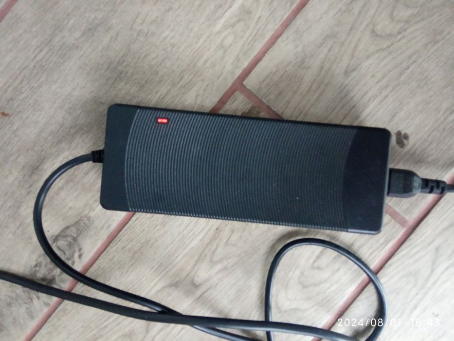 Електро самокат Denver. Потрібна заміна батареї.