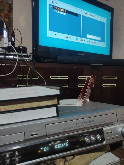 Домашний кинотеатр ресивер 5.1
DVD+ видеомагнитофон LG DT-S665