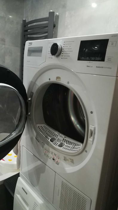 Sprzedam suszarke Beko mdf7444cx