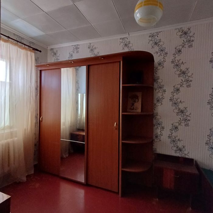 Будинок в центрі смт Софіївка