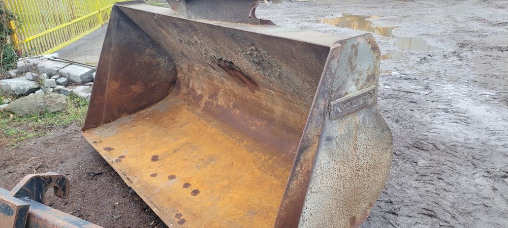 Łyżka Volvo 250 cm