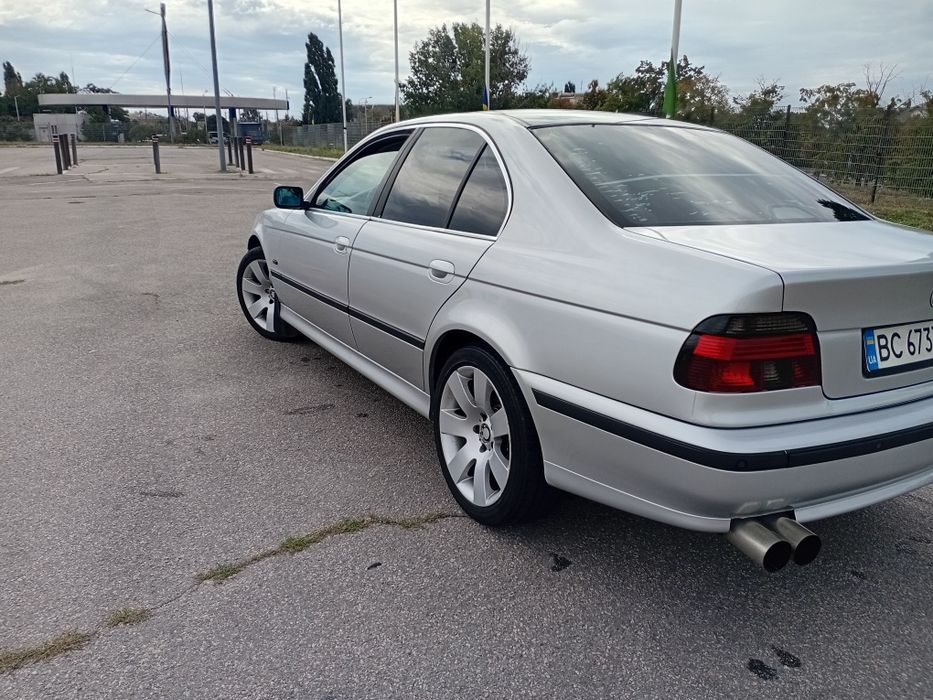 Продам Bmw e39 2.5