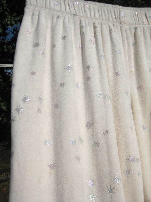 Мягенькие белые домашние пижамные штаны с звёздочками на резинке C&A M