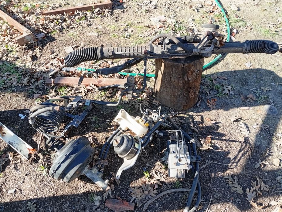 Vendo muitas peças do Alfa Romeo 156 da ano 2003